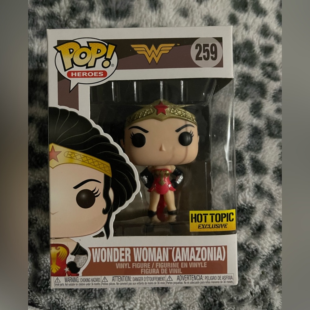 Funko Pop! Wonder Woman Amazonia Hot Topic Exclusive